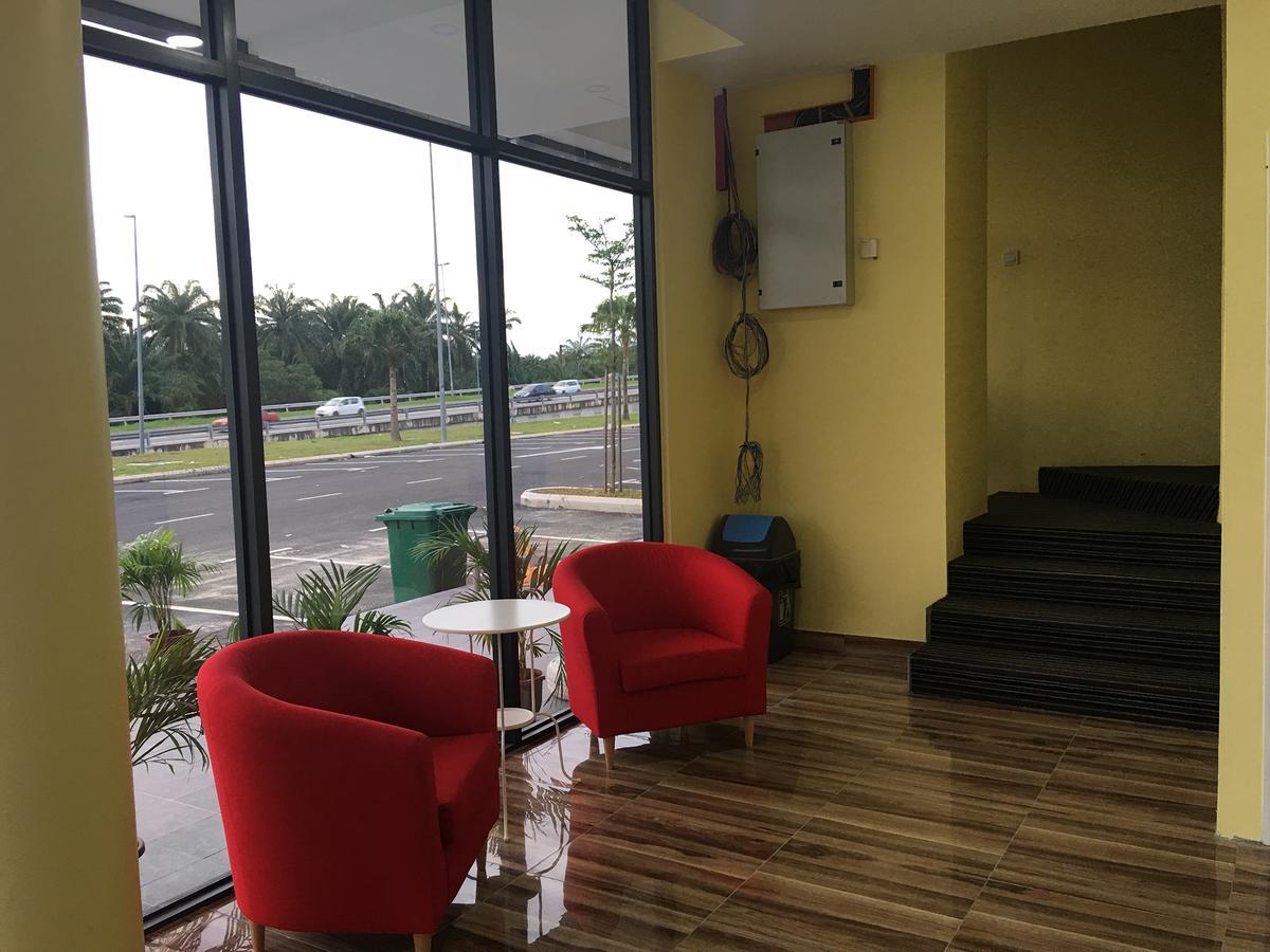 Hotel Zamburger Kota Warisan Sepang Eksteriør bilde